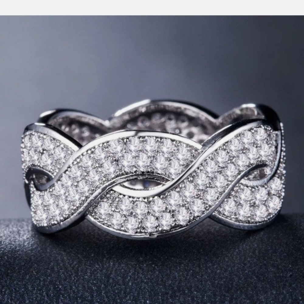 New Infinity 925 Silver Ring Cubic Zirconia Stone - Picture 2 of 4